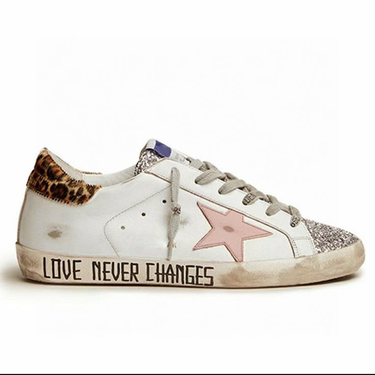 Golden goose leo pin
